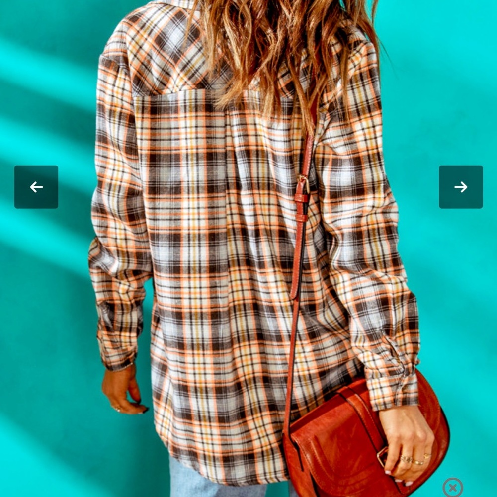 Plaid Buttoned Long Sleeve Shirt - Picture 3 of 5